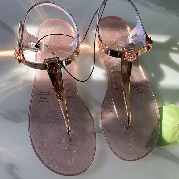 jessica simpson jelly sandal